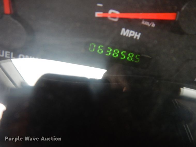 image for item DH5529 2004 Ford F550 Super Duty  Crew Cab utility bed truck