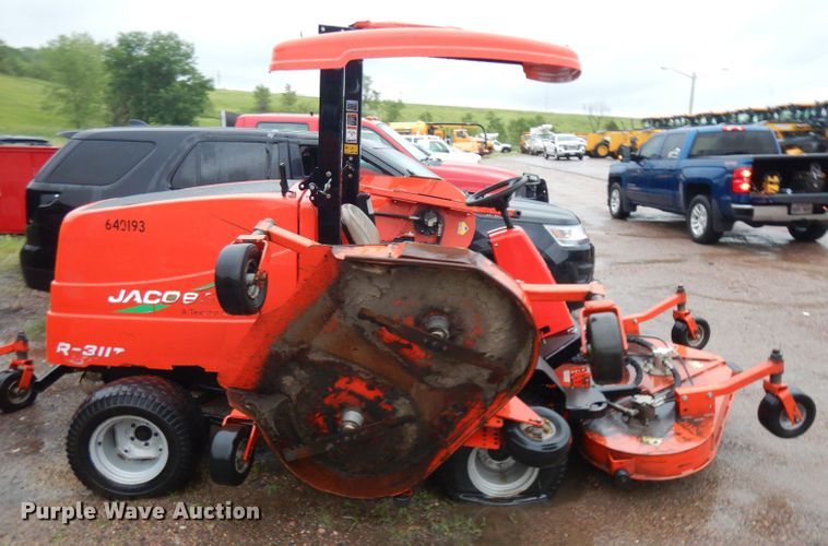image for item DH5531 2012 Jacobsen R311T lawn mower