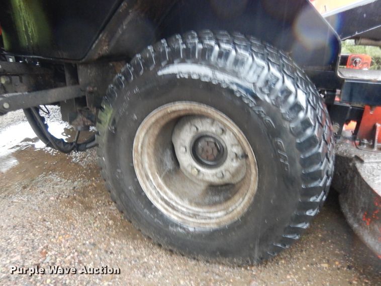 image for item DH5532 2010 Jacobsen R311T lawn mower