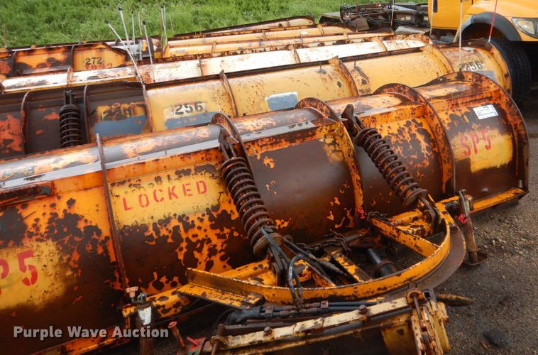 image for item DH5540 (6) snow plows