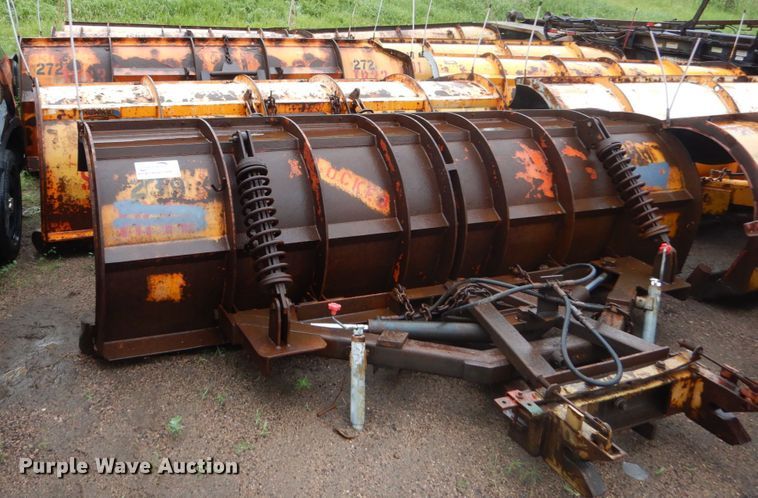 image for item DH5541 (6) snow plows