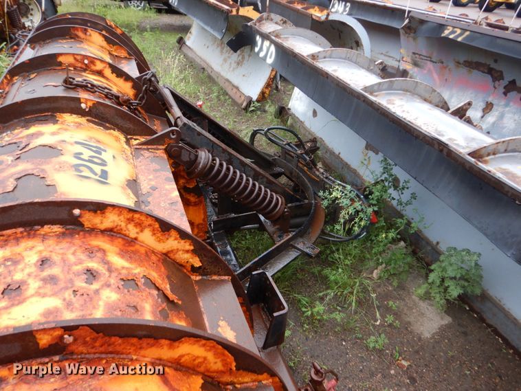 image for item DH5541 (6) snow plows