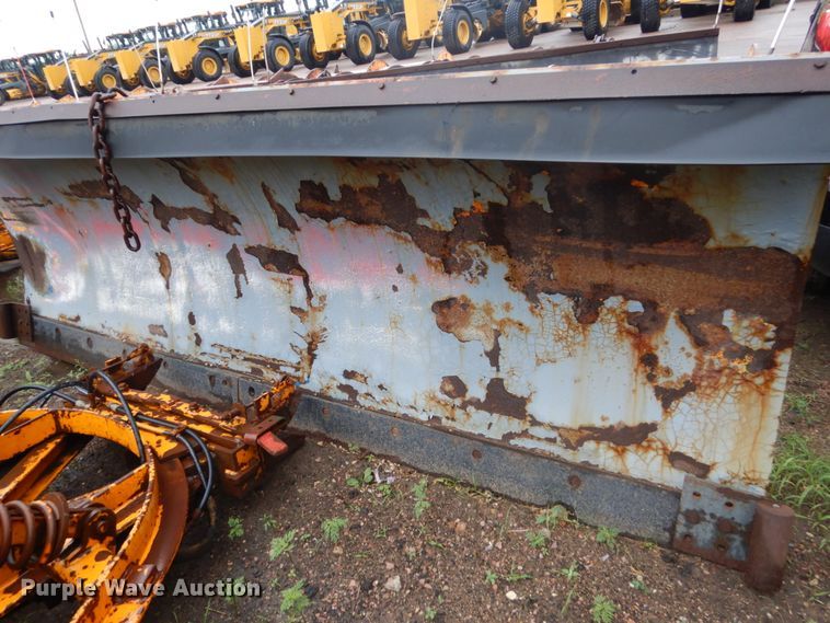 image for item DH5541 (6) snow plows