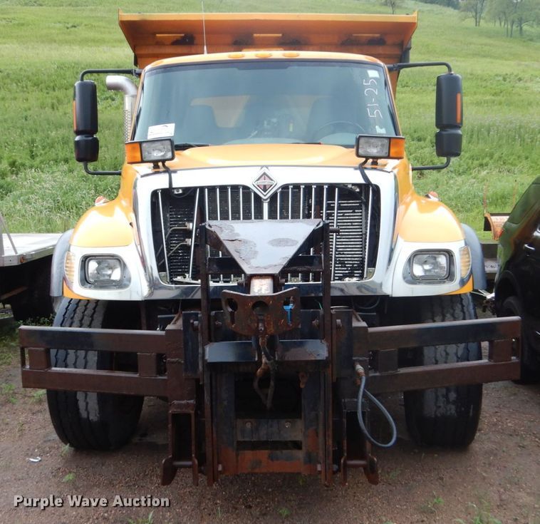 image for item DH5543 2006 International 7400  dump truck