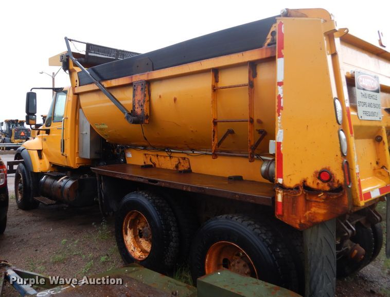 image for item DH5543 2006 International 7400  dump truck