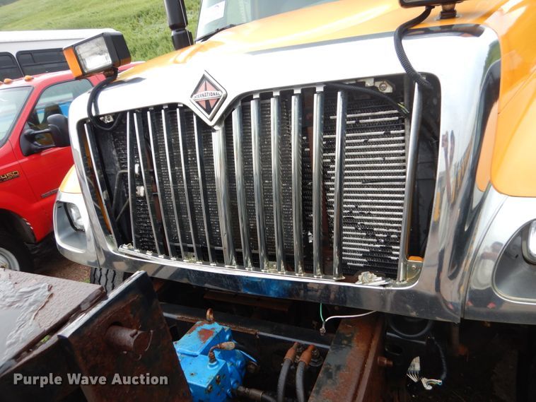 image for item DH5543 2006 International 7400  dump truck