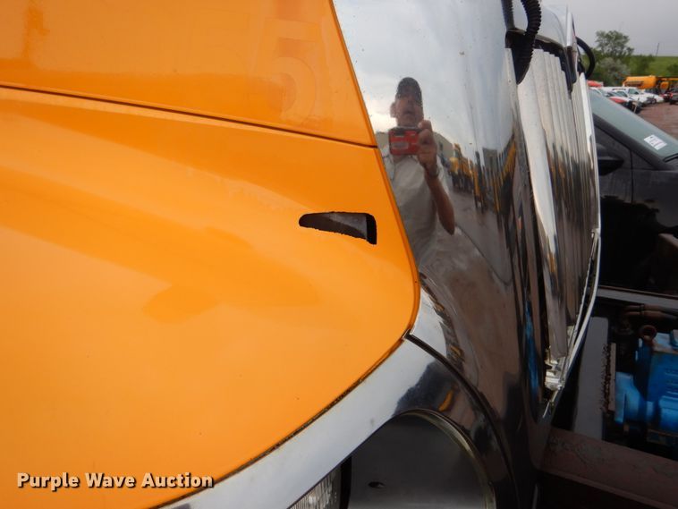 image for item DH5543 2006 International 7400  dump truck