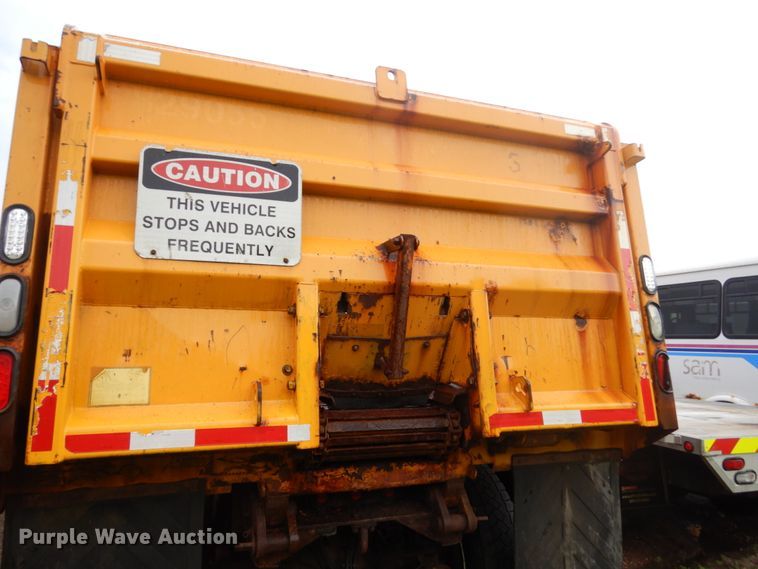 image for item DH5543 2006 International 7400  dump truck