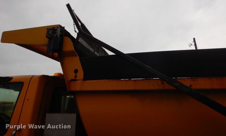 image for item DH5543 2006 International 7400  dump truck