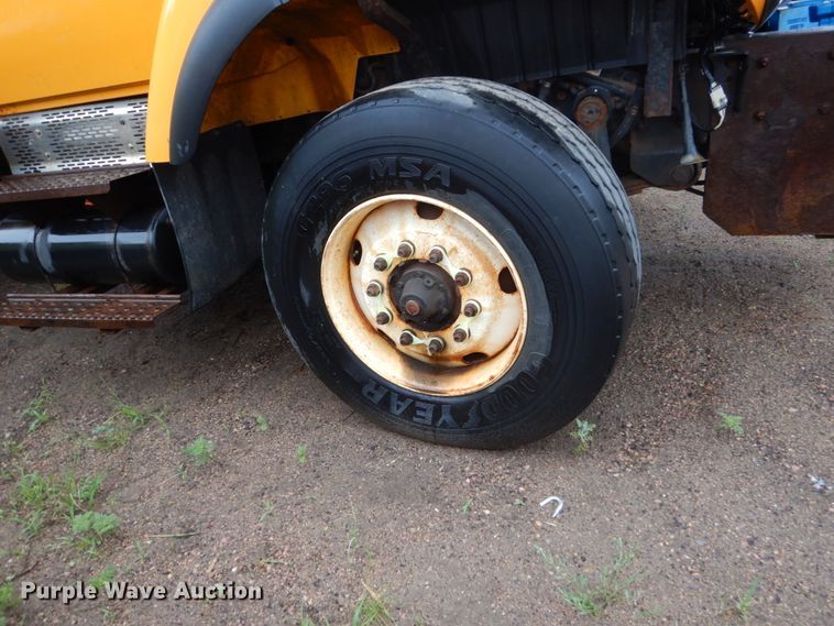 image for item DH5543 2006 International 7400  dump truck