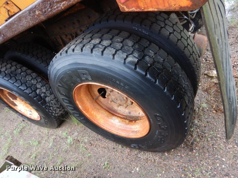 image for item DH5543 2006 International 7400  dump truck