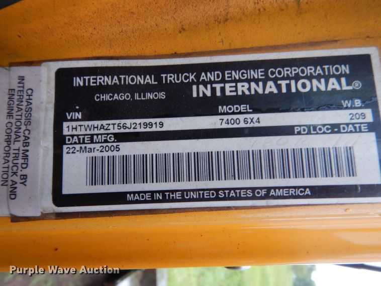image for item DH5543 2006 International 7400  dump truck