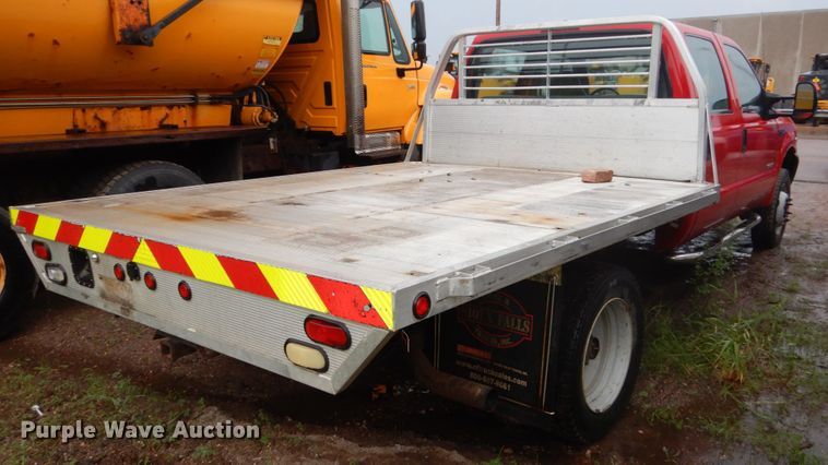 image for item DH5544 2003 Ford F450 Super Duty  Crew Cab flatbed truck