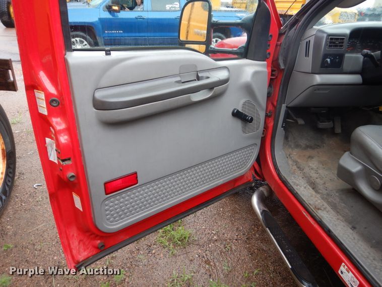 image for item DH5544 2003 Ford F450 Super Duty  Crew Cab flatbed truck