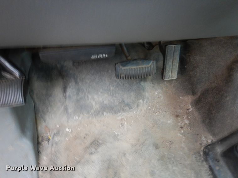 image for item DH5544 2003 Ford F450 Super Duty  Crew Cab flatbed truck