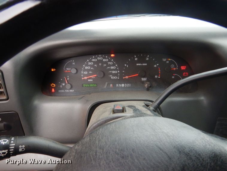 image for item DH5544 2003 Ford F450 Super Duty  Crew Cab flatbed truck