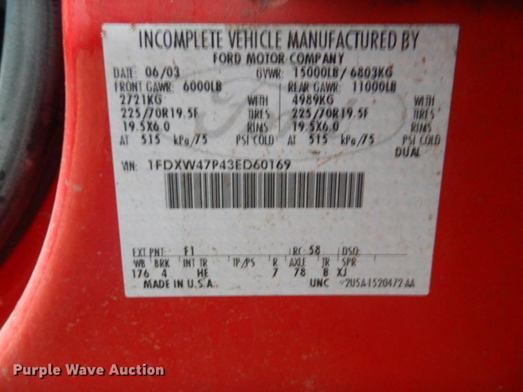 image for item DH5544 2003 Ford F450 Super Duty  Crew Cab flatbed truck