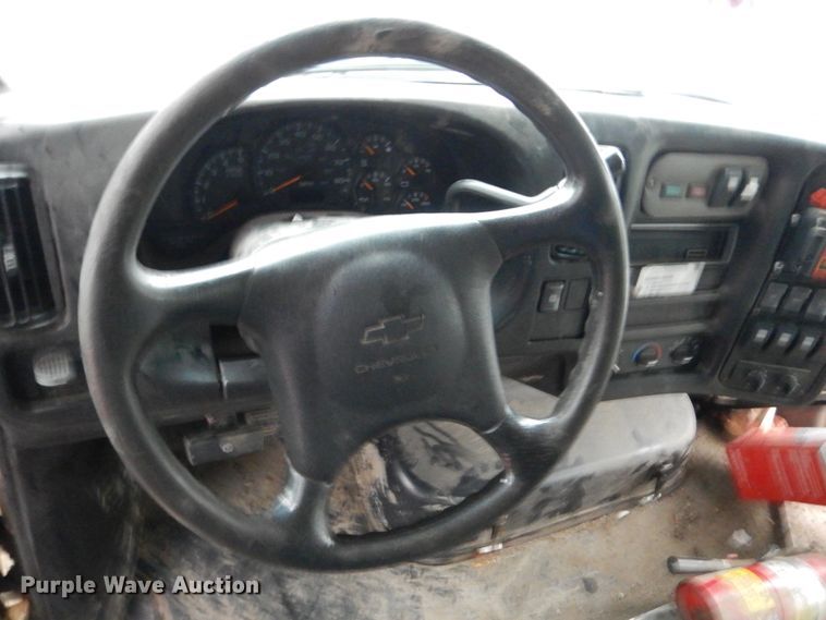 image for item DH5545 2008 Chevrolet C4500  shuttle bus