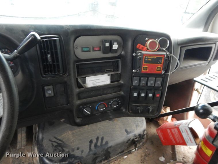 image for item DH5545 2008 Chevrolet C4500  shuttle bus