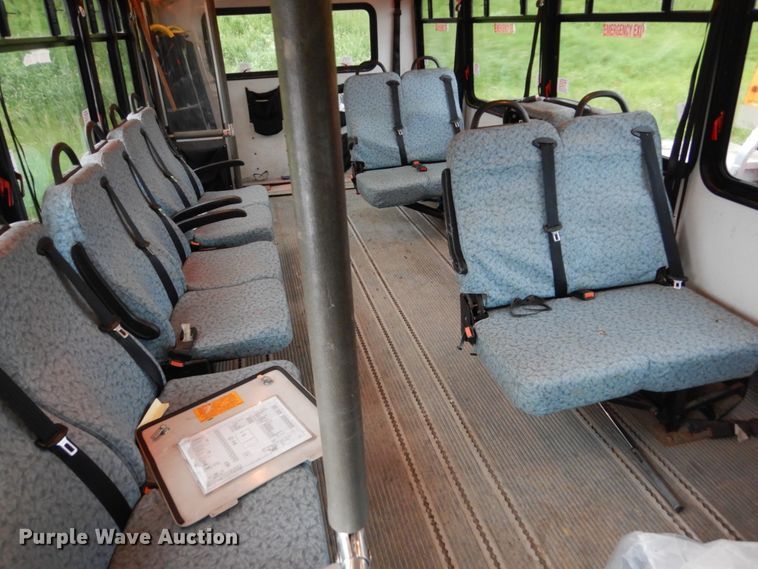 image for item DH5545 2008 Chevrolet C4500  shuttle bus