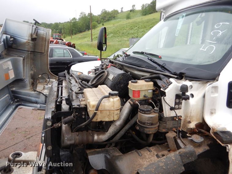 image for item DH5545 2008 Chevrolet C4500  shuttle bus