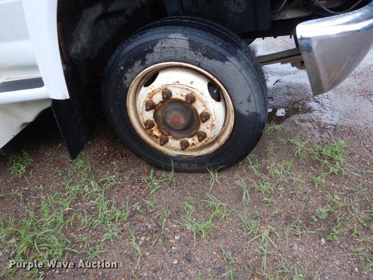 image for item DH5545 2008 Chevrolet C4500  shuttle bus