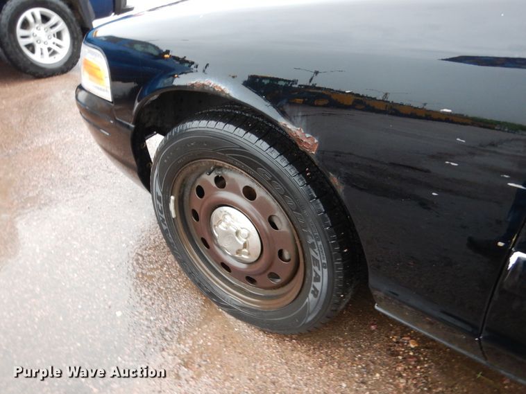 image for item DH5547 2009 Ford Crown Victoria Police Interceptor