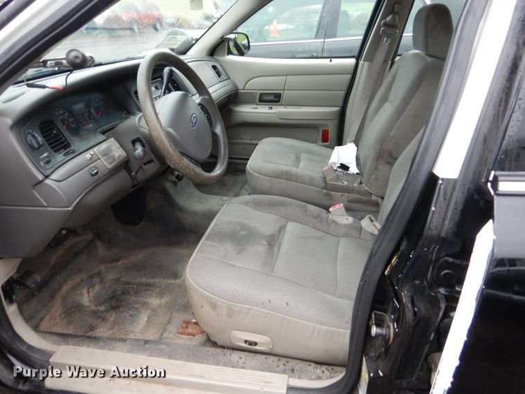 image for item DH5547 2009 Ford Crown Victoria Police Interceptor