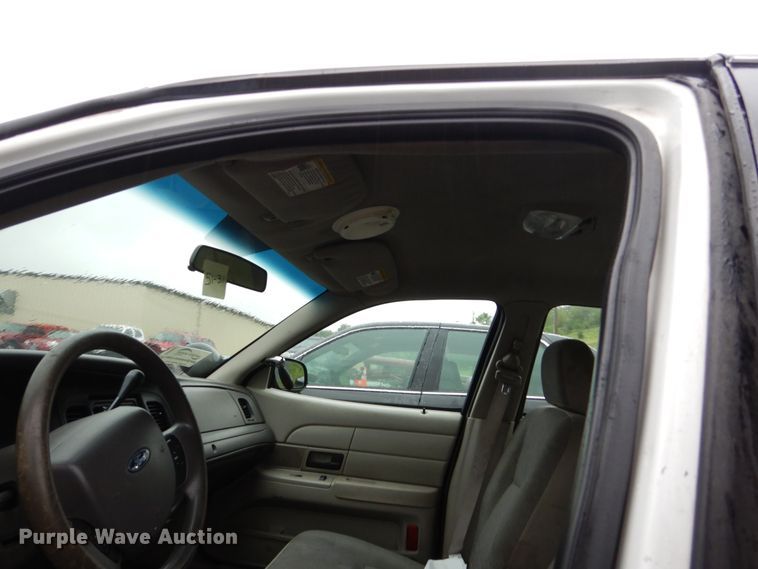 image for item DH5547 2009 Ford Crown Victoria Police Interceptor