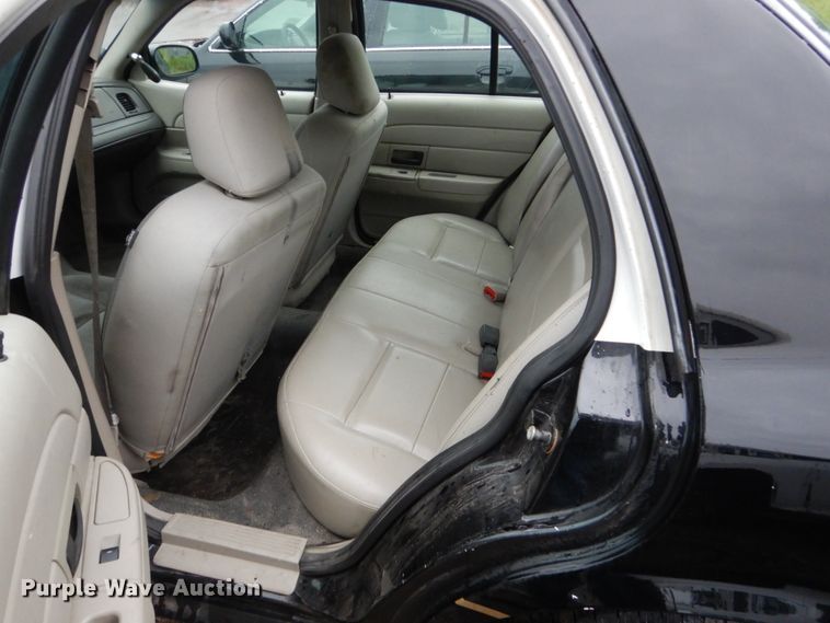 image for item DH5547 2009 Ford Crown Victoria Police Interceptor