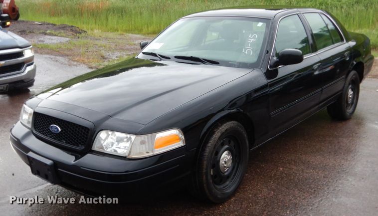 image for item DH5548 2010 Ford Crown Victoria Police Interceptor