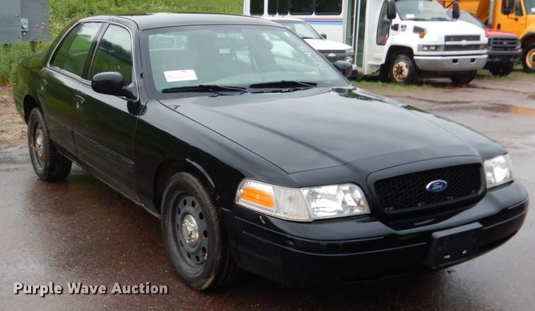 image for item DH5548 2010 Ford Crown Victoria Police Interceptor