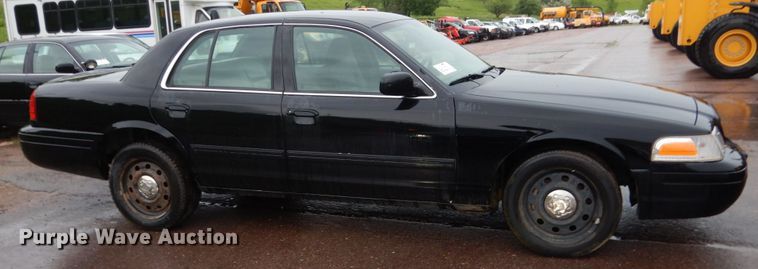 image for item DH5548 2010 Ford Crown Victoria Police Interceptor