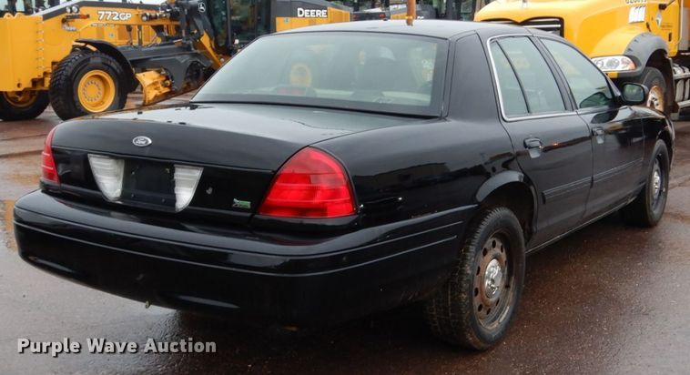 image for item DH5548 2010 Ford Crown Victoria Police Interceptor