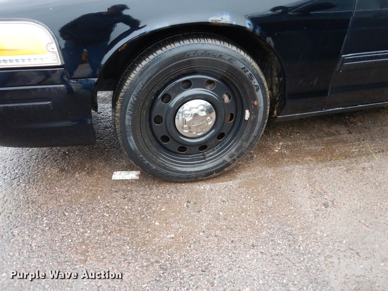 image for item DH5548 2010 Ford Crown Victoria Police Interceptor