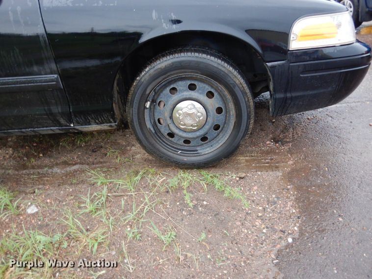 image for item DH5548 2010 Ford Crown Victoria Police Interceptor