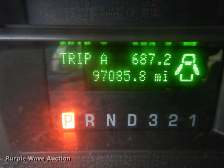 image for item DH5549 2009 Ford F550 Super Duty  flatbed truck with crane