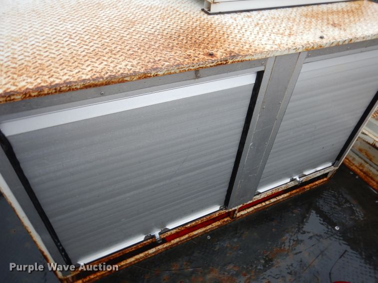 image for item DH5549 2009 Ford F550 Super Duty  flatbed truck with crane