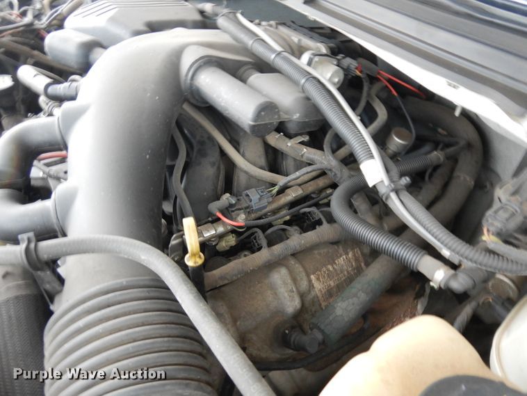 image for item DH5549 2009 Ford F550 Super Duty  flatbed truck with crane