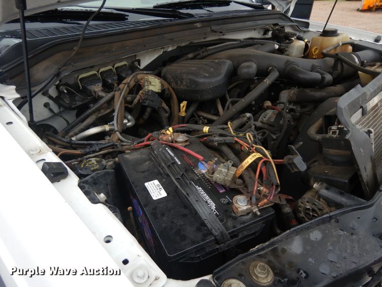 image for item DH5549 2009 Ford F550 Super Duty  flatbed truck with crane