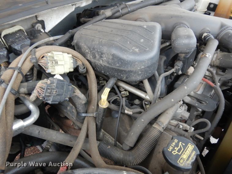 image for item DH5549 2009 Ford F550 Super Duty  flatbed truck with crane