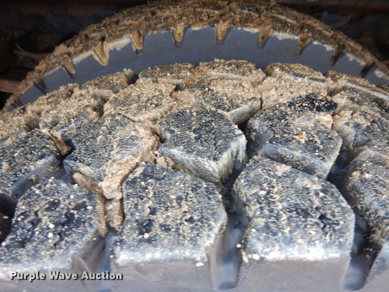 image for item DH5552 2002 International 4900  bucket truck