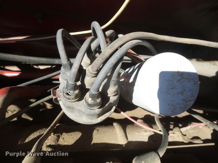 image for item DD0430 International 715 combine