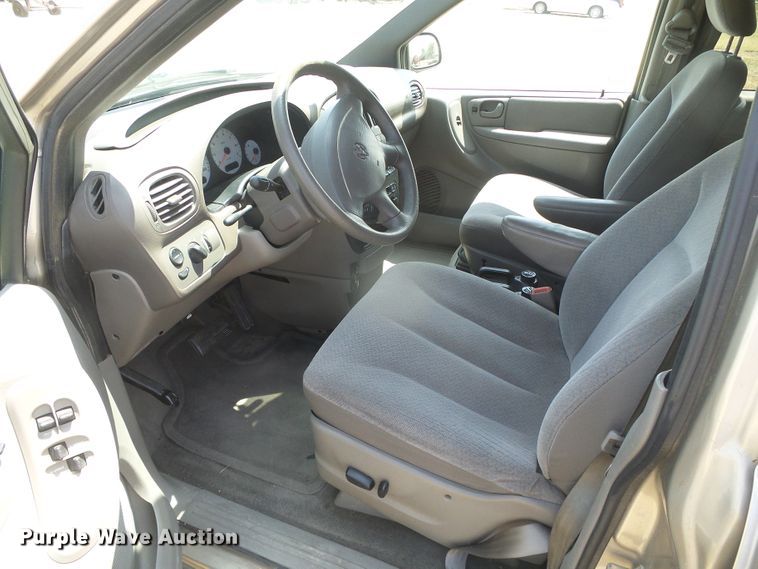 image for item DD0434 2003 Dodge Grand Caravan Sport  van