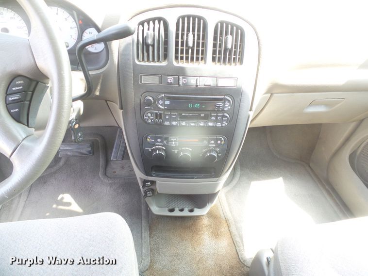 image for item DD0434 2003 Dodge Grand Caravan Sport  van
