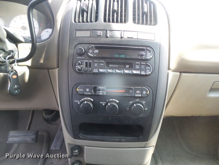 image for item DD0434 2003 Dodge Grand Caravan Sport  van