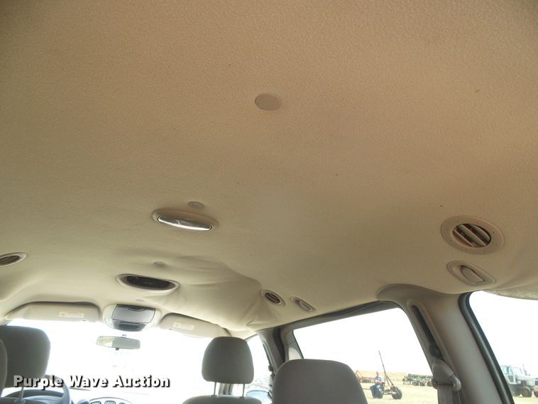 image for item DD0434 2003 Dodge Grand Caravan Sport  van