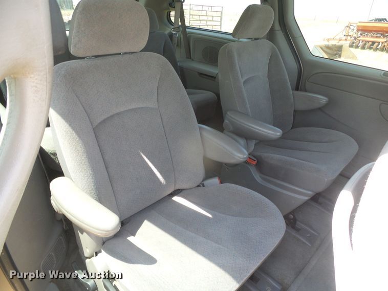 image for item DD0434 2003 Dodge Grand Caravan Sport  van
