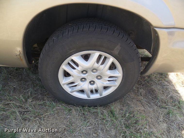 image for item DD0434 2003 Dodge Grand Caravan Sport  van