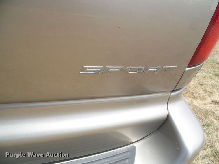 image for item DD0434 2003 Dodge Grand Caravan Sport  van